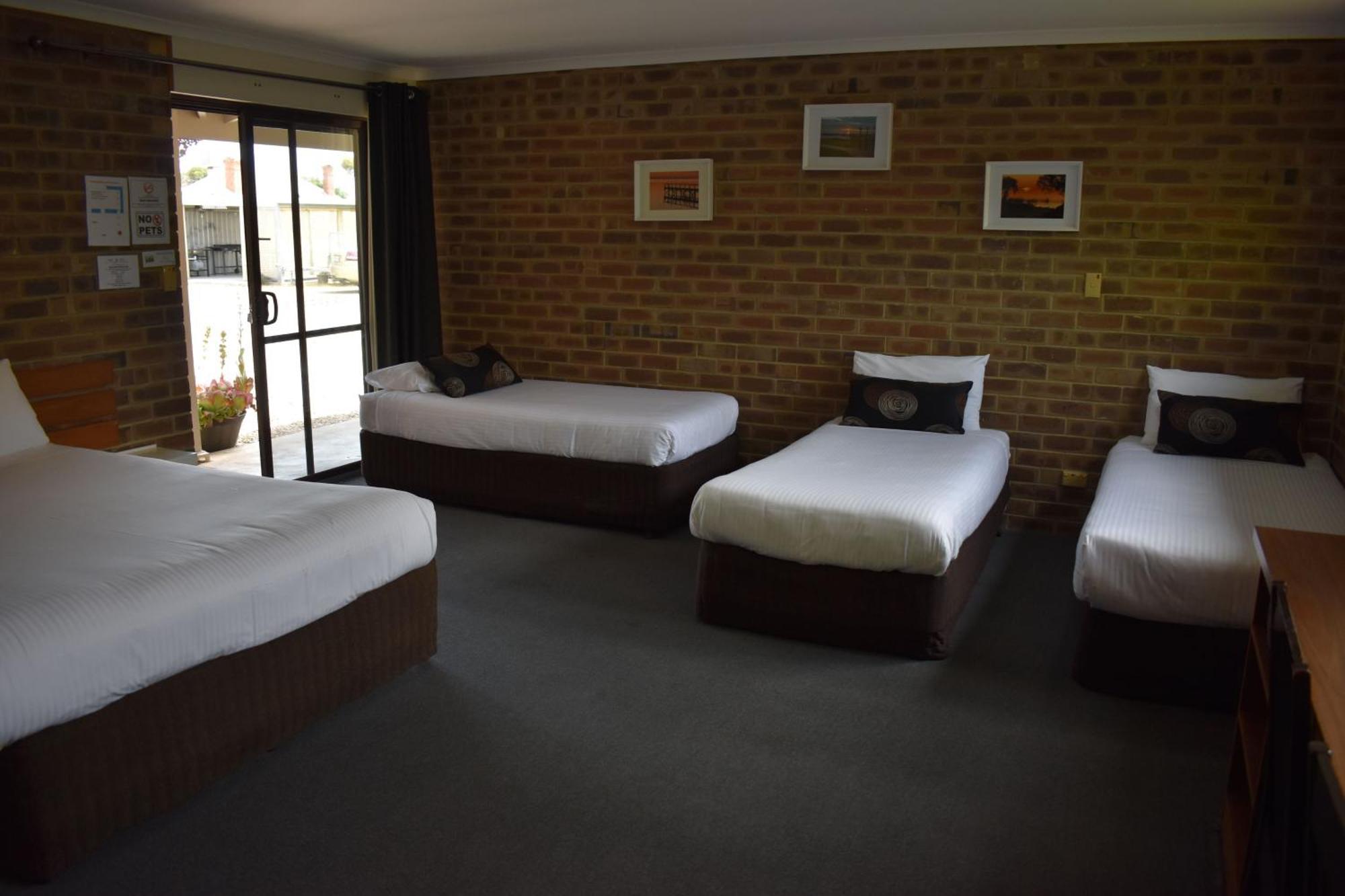 Lake Albert Motel Meningie Esterno foto